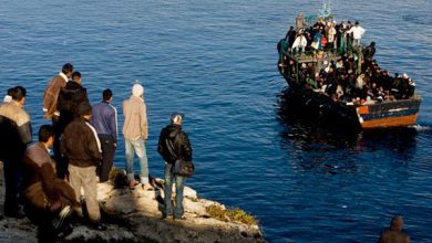 Photo of التدفق الهائل للمهاجرين إلى سبتة… إسبانيا تستدعي سفيرة المغرب