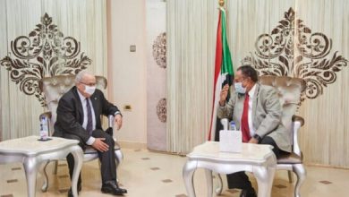 Photo of رئيس الوزراء السوداني يثمن المبادرة الجزائرية لحل أزمة سد النهضة