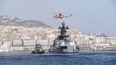 Photo of سفينة حربية روسية ترسو في ميناء الجزائر