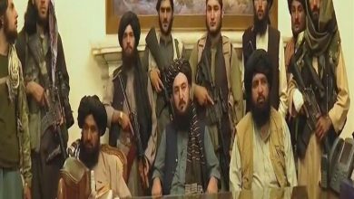 Photo of طالبان تستولي على القصر الرئاسي والرئيس يفرّ بسيارات مليئة بالأموال
