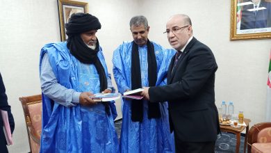 Photo of بلمهدي يكشف خلال استقباله لنظيره الصحراوي: الجزائر ستتكفل بتكوين أئمة الصحراء الغربية