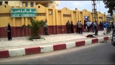 Photo of أعضاء من المجلس الشعبي لبلدية حاسي بونيف يطالبون الوالي بتنحية كاتب البلدية