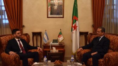 Photo of الجزائر/الأرجنتين: السيد هني يستقبل نائب السكرتير للمفاوضات الاقتصادية بوزارة العلاقات الخارجية للأرجنتين