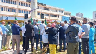 Photo of مستشفى الفاتح نوفمبر بوهران: استذكار شهداء الواجب أثناء الجائحة في احتفالات عيد العمال