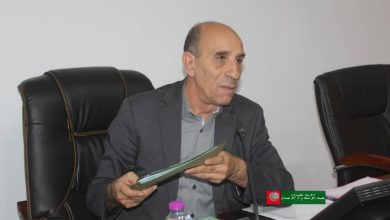 Photo of والي غليزان يجمد نشاط المجلس الشعبي لبلدية الحمادنة 