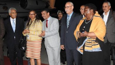 Photo of الرئيس الصحراوي يحل بجوهانسبورغ للمشاركة في إجتماع بريكس-إفريقيا