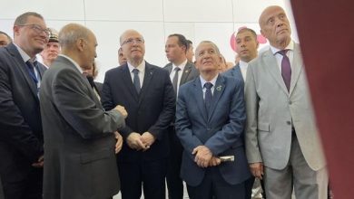 Photo of الوزير الأول يبرز أهمية تطوير السياحة الداخلية كرافد للتنوع الاقتصادي