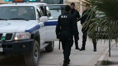 Photo of توقيف 12 شخصا إثر عملية مداهمة لشرطة وهران عبر قطاع حي الصباح الحضري