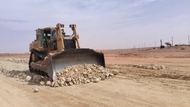 Photo of مشروع السكة الحديدية بشار-تندوف: “مشروع استراتيجي للتنمية الاقتصادية والاجتماعية للولايتين”