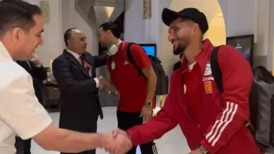 Photo of مباراة ودية (مصر-الجزائر): المنتخب الجزائري يصل الى مدينة العين الإماراتية
