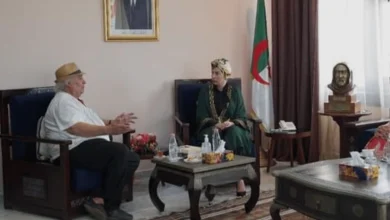 Photo of وزيرة الثقافة تكرّم الروائي الجزائري واسيني الأعرج