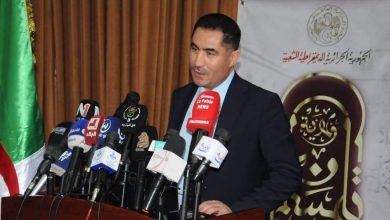 Photo of وزير الاتصال يعلن عن آليات جديدة لتطوير البث الاذاعي