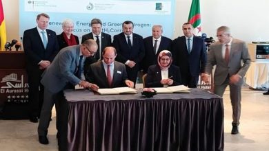 Photo of الجزائر-ألمانيا: توقيع عقد بين “سوناطراك” و “في أن جي” لتزويد ألمانيا بالغاز الطبيعي 