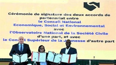 Photo of التوقيع على اتفاقية تعاون بين المجلس الوطني الاقتصادي والاجتماعي والبيئي والمرصد الوطني للمجتمع المدني