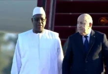 Photo of الرئيس السنغالي يحل بالجزائر.. والرئيس تبون في استقباله
