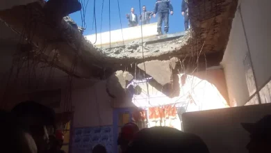Photo of وهران: إصابة 6 تلاميذ في انهيار سقف قسم بابتدائية سويح رحو ببوتليليس