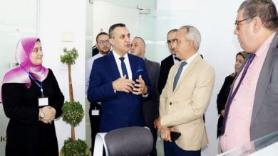 Photo of البريد والمواصلات السلكية واللاسلكية: السيد زروقي يتخذ إجراءات لتحسين كفاءة القطاع وتعزيز خدماته