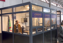 Photo of افتتاح مكاتب الصرف في مطار أحمد بن بلة وميناء وهران
