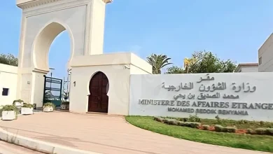 Photo of الجزائر تدعو الأشقاء الليبيين إلى التحلي بروح المسؤولية وتغليب المصلحة السامية للشعب الليبي   