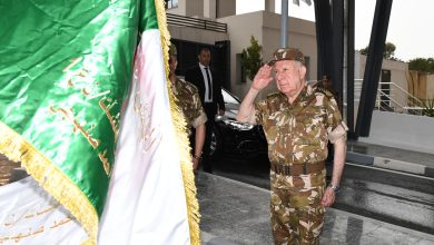 Photo of    الفريق أول السعيد شنقريحة في زيارة عمل وتفتيش للناحية العسكرية الثالثة