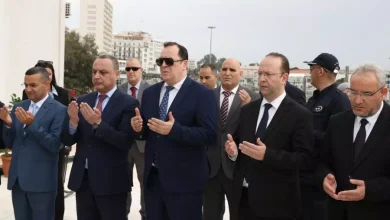 Photo of وزير الاتصال محمد مزيان يترحم على أرواح شهداء مهنة الصحافة